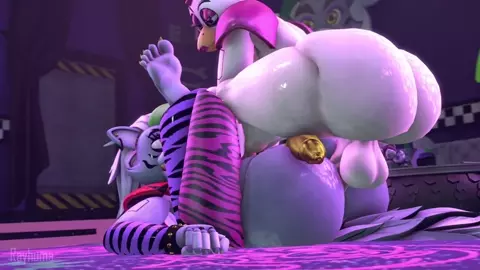 Roxanne and Chica