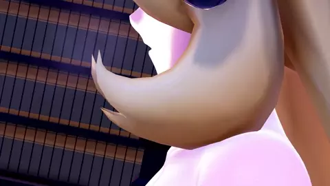 HMV Cynthia Naked