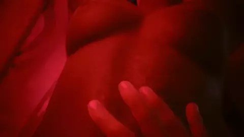 Cyberpunk Hotscenes - T-Bug